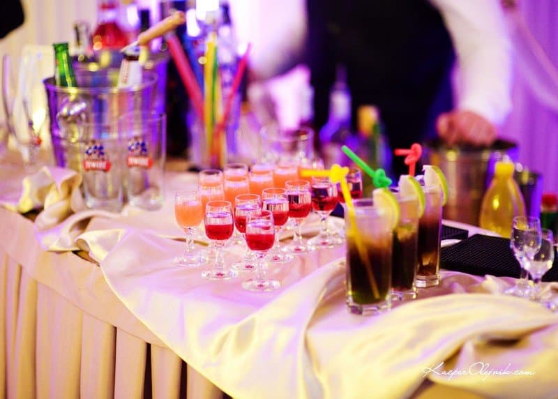 Jak zorganizować zabawę na weselu bezalkoholowym?